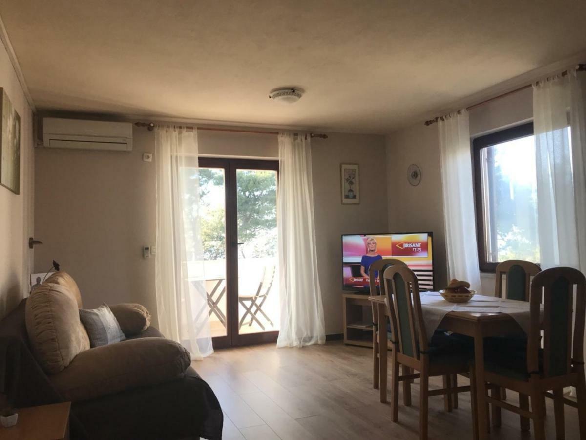 Apartments Nika Mali Lošinj Екстериор снимка