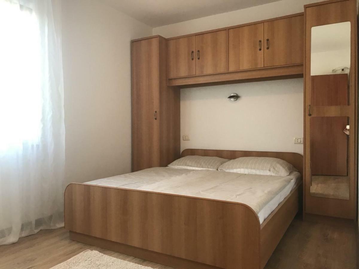 Apartments Nika Mali Lošinj Екстериор снимка