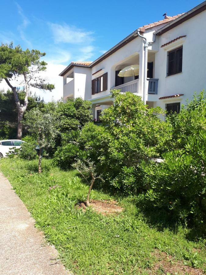 Apartments Nika Mali Lošinj Екстериор снимка